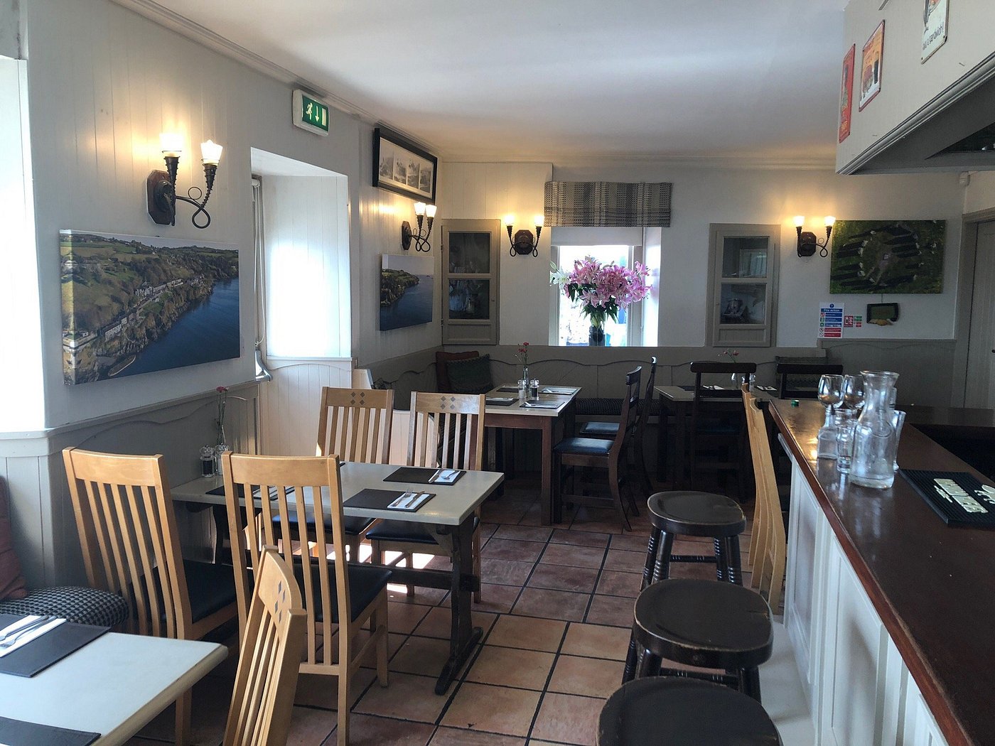 the glandore inn, glandore
