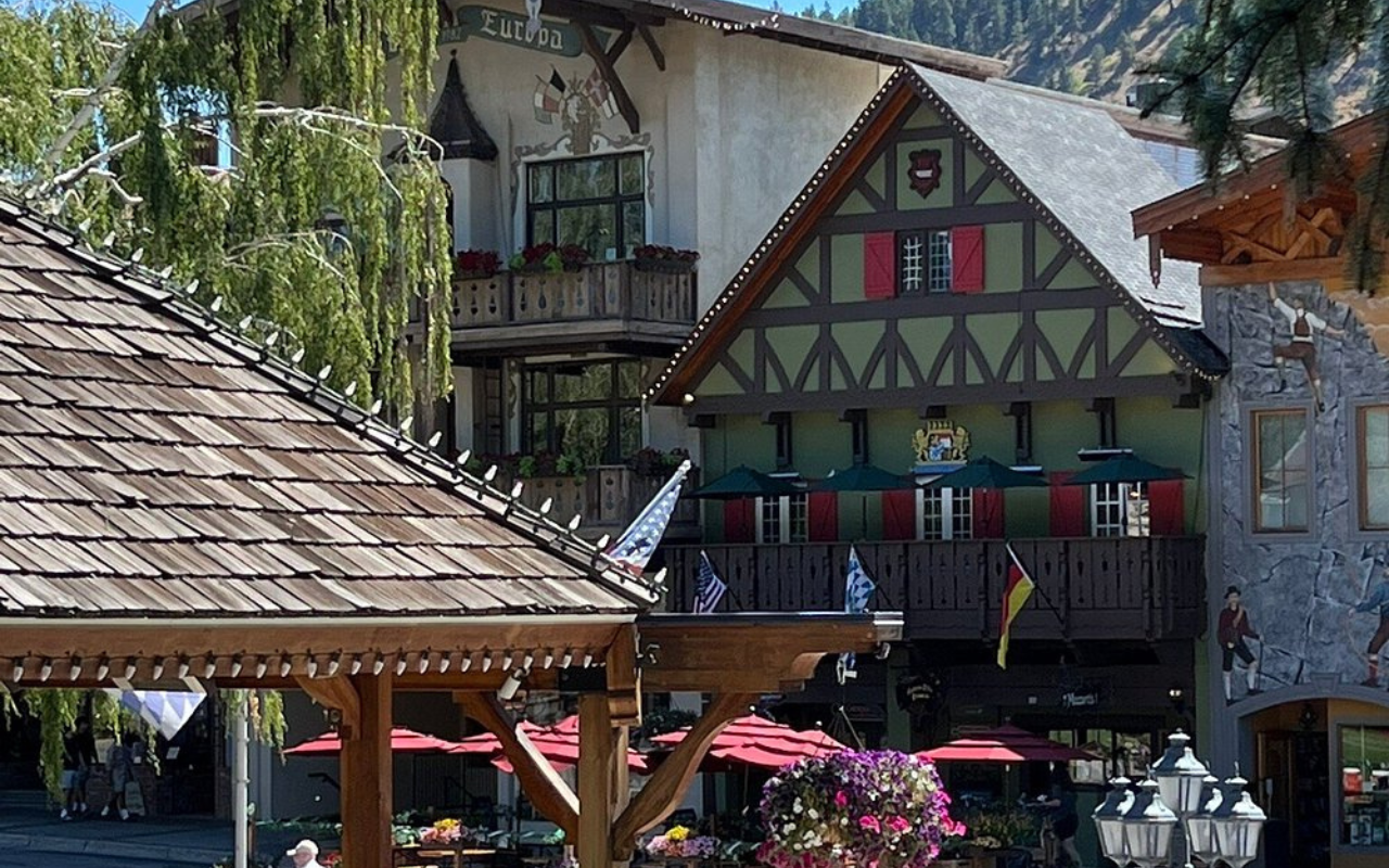 Bavarian-style buildings and flower-lined streets in Leavenworth, Washington, a U.S. town that looks like Colmar, France