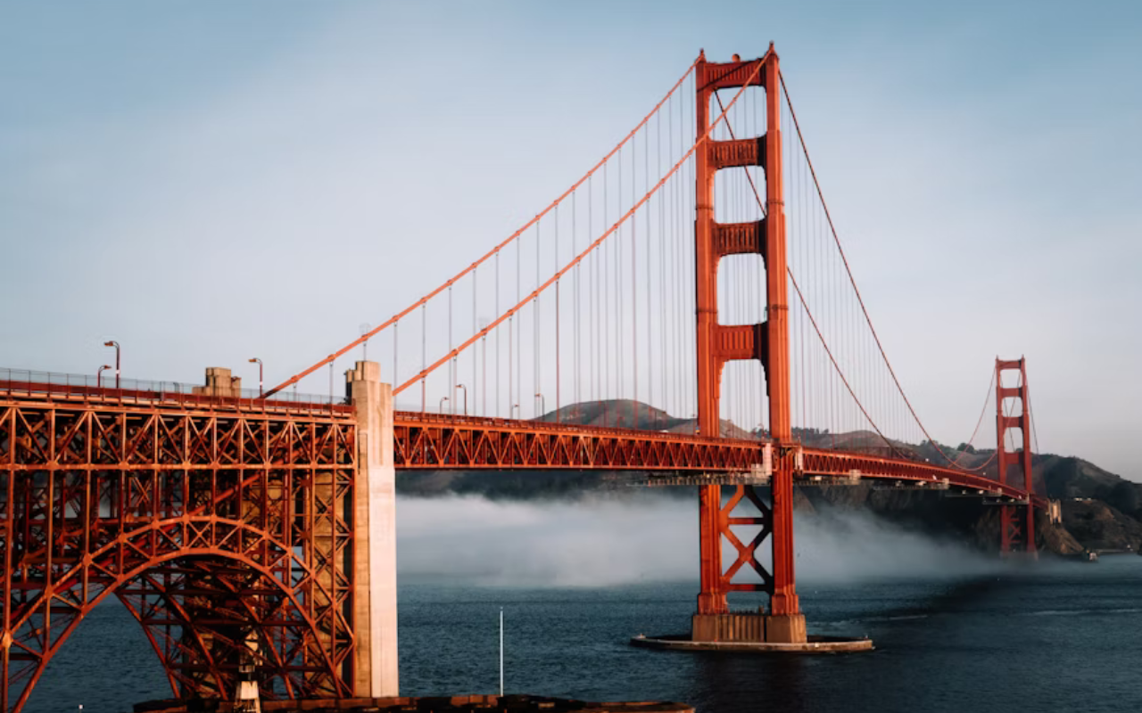 Golden Gate Bridge in San Francisco with fog – family-friendly Thanksgiving destination.
