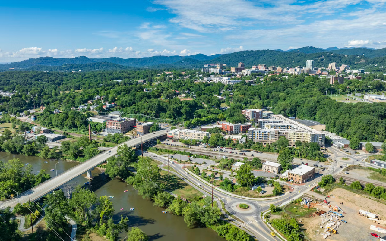 Aerial view of Asheville in the Blue Ridge Mountains – cozy Thanksgiving family trip.