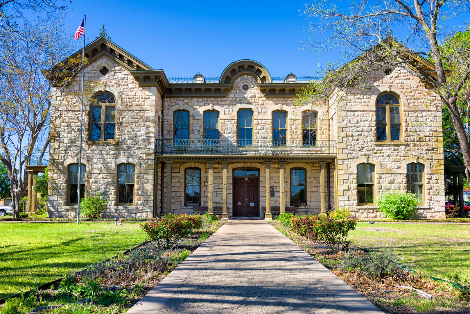 Fredericksburg Pioneer Memorial Library
