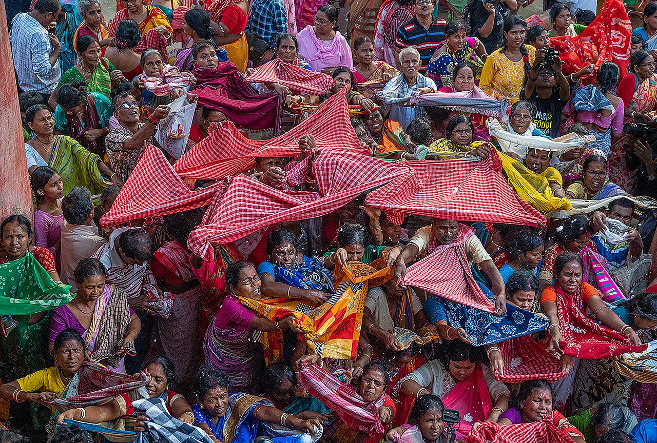 annakut , meaning "mountain of food" is celebrated as part of Govardhan Puja, with devotees preparing a grand feast as an offering to God.