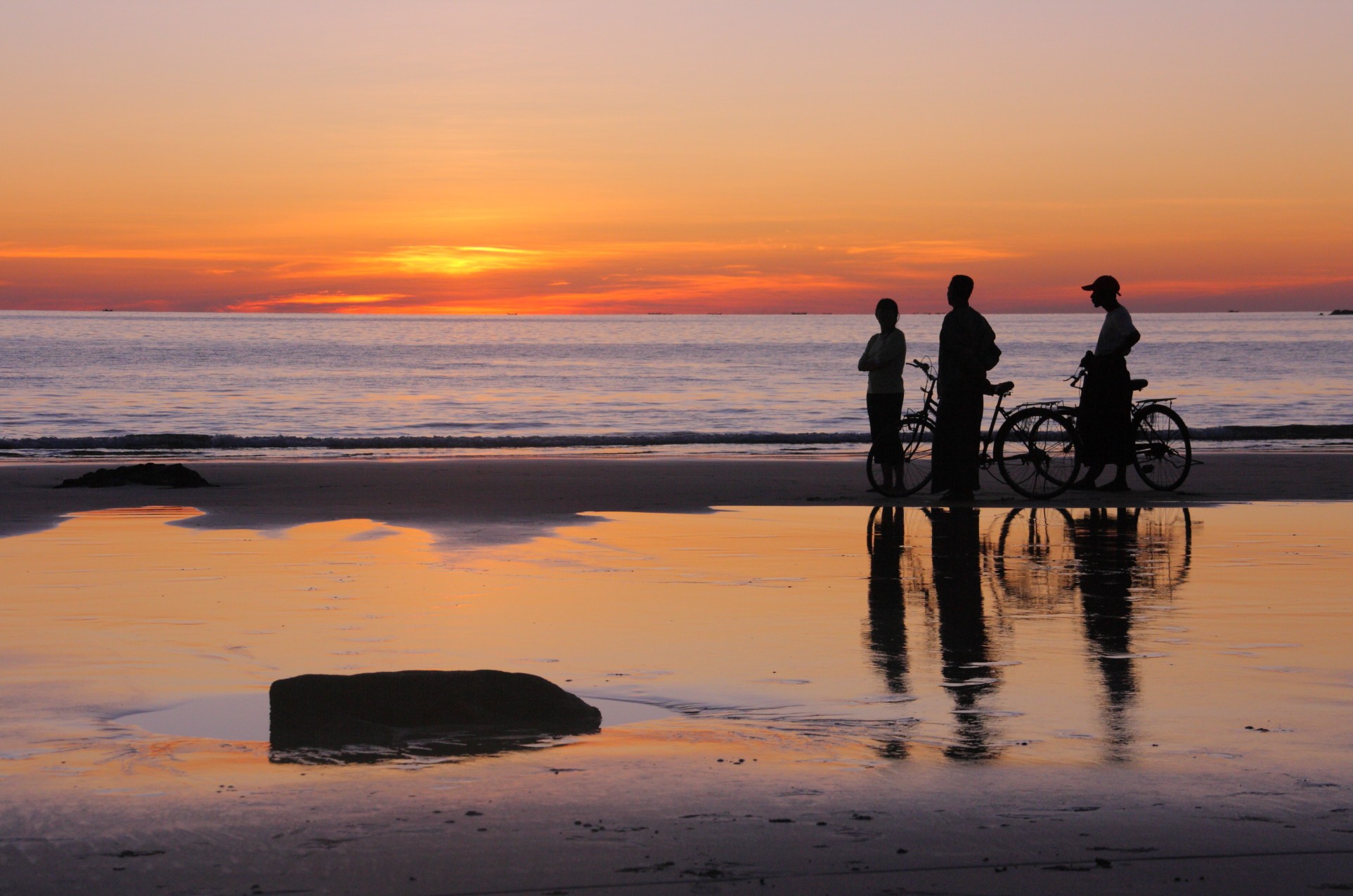 Beach Ngapali at sunset
