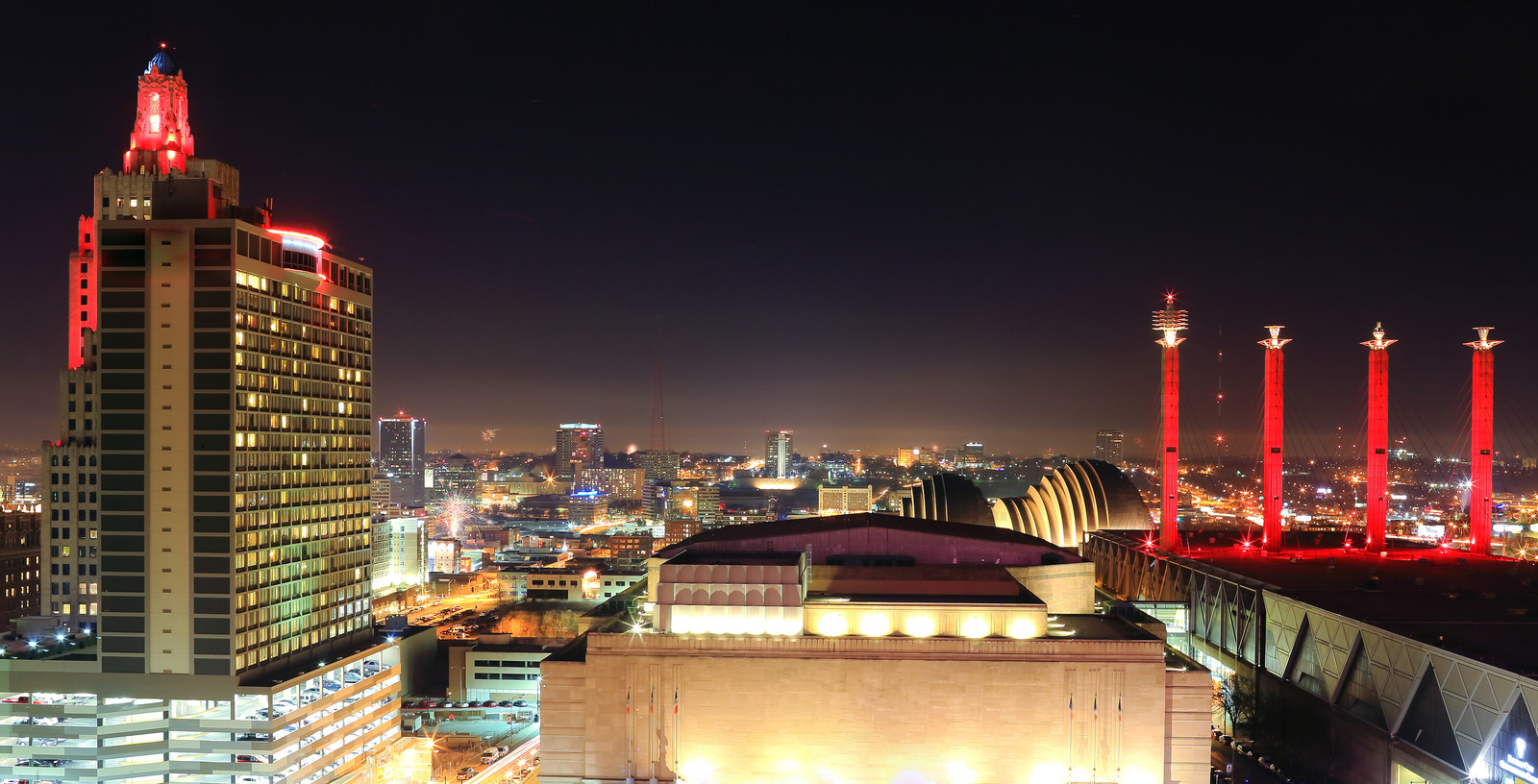 Kansas City, Missouri cityscape at night