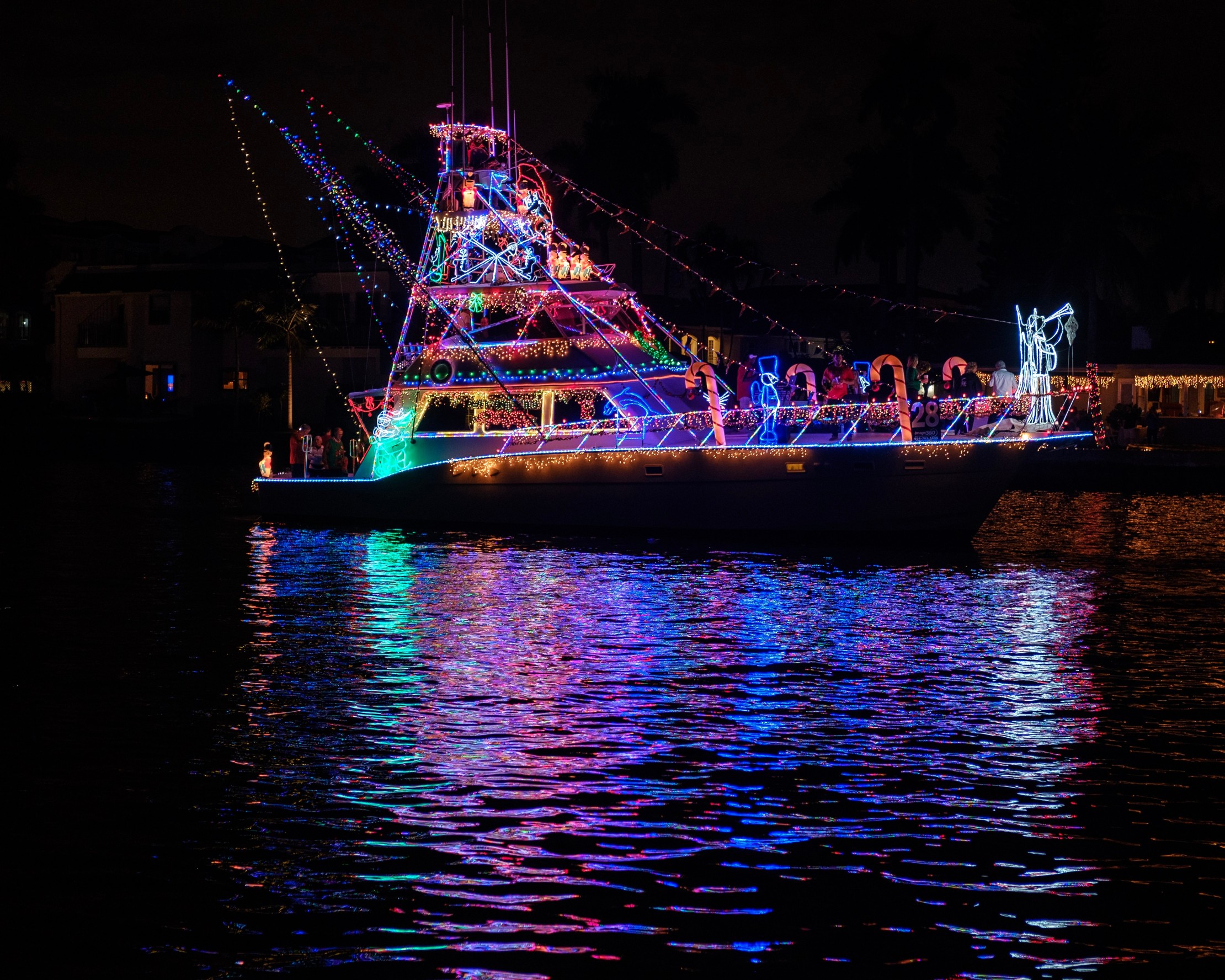 boat at night christmas light
