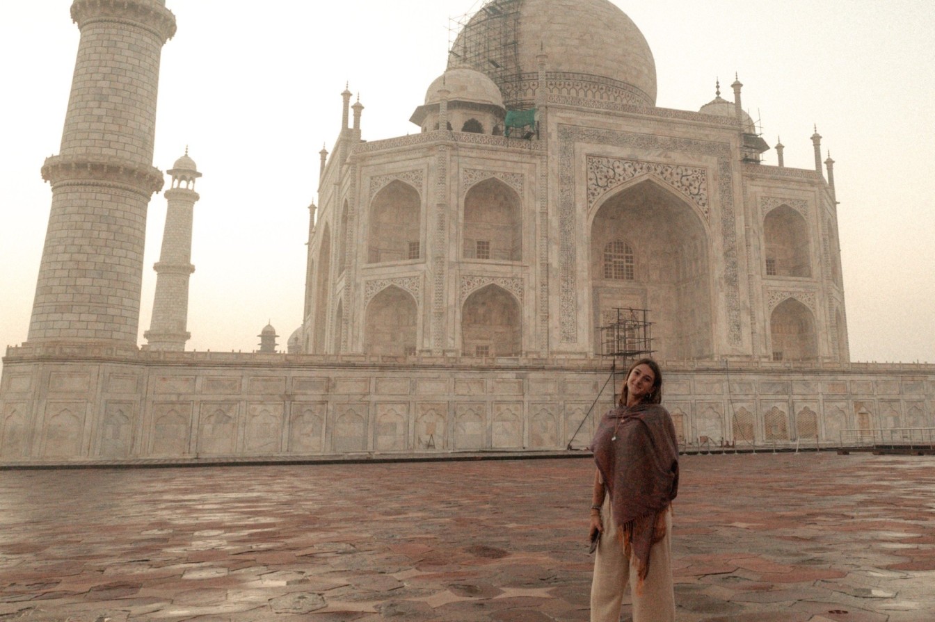 Solo travel in Agra, the city of The Taj Mahal.
