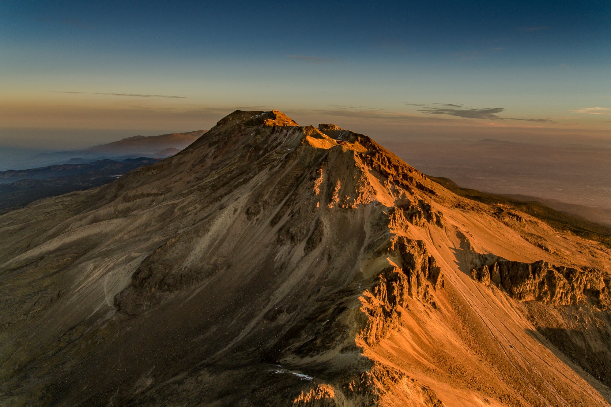 Iztaccihuatl mexico volcano
