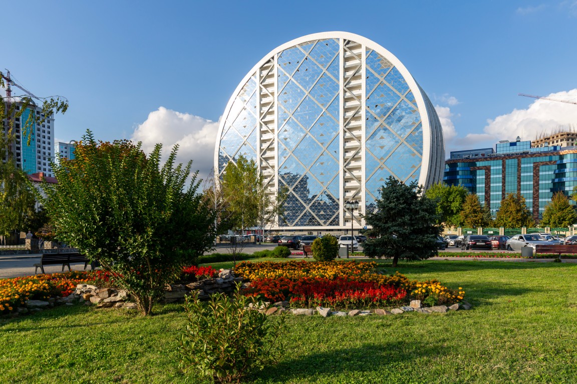 An unusual round skyscraper in the center of Grozny