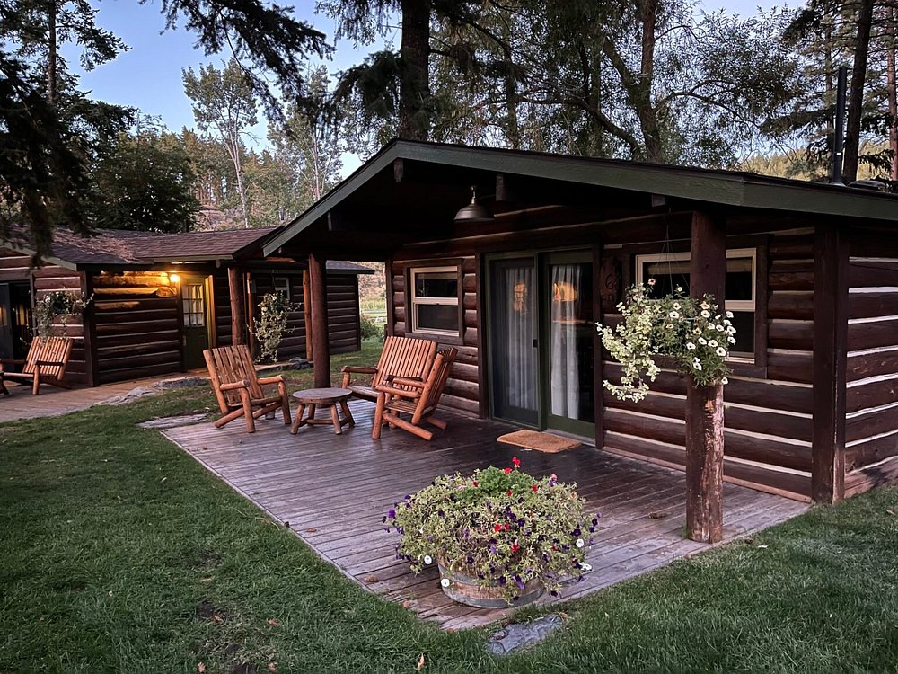 Averill's Flathead Lake Lodge