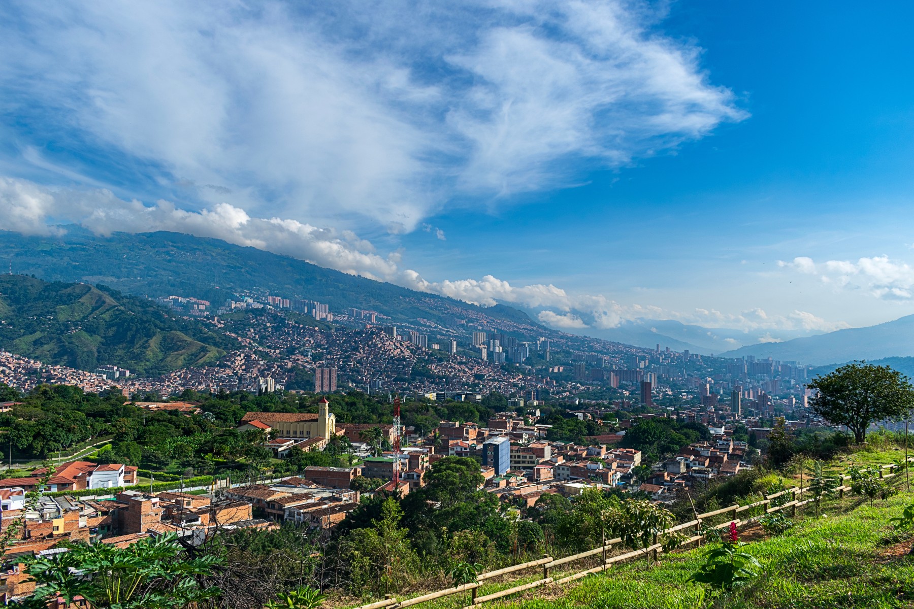 Scenic Medellín with Architectural Highlights