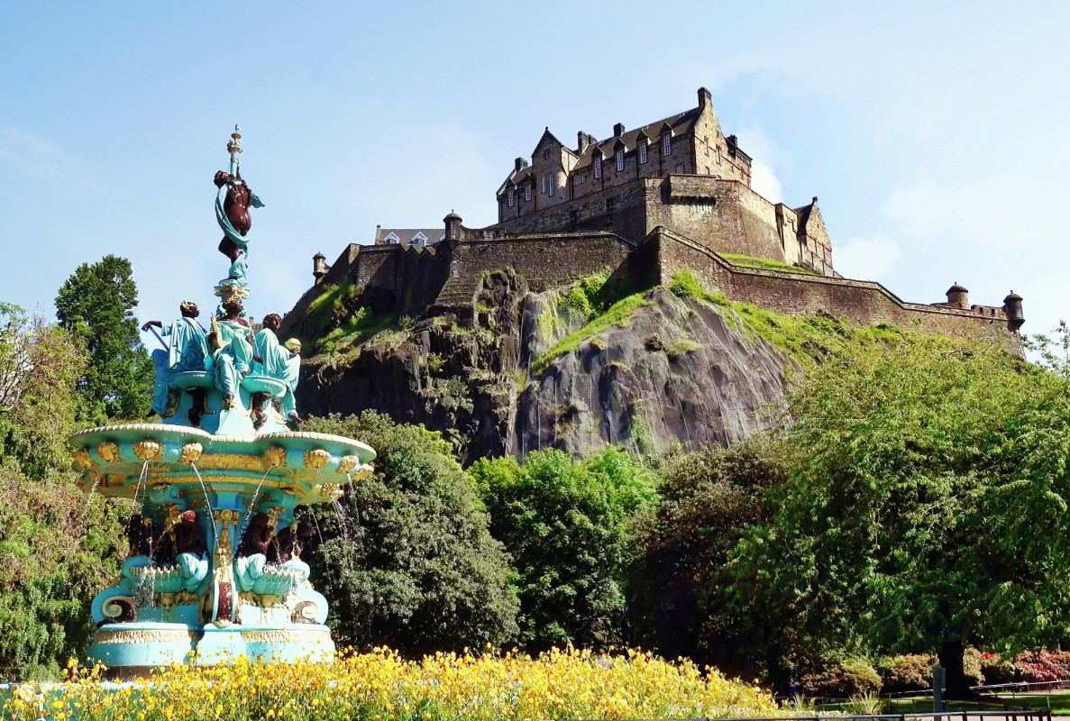 edinburgh castle