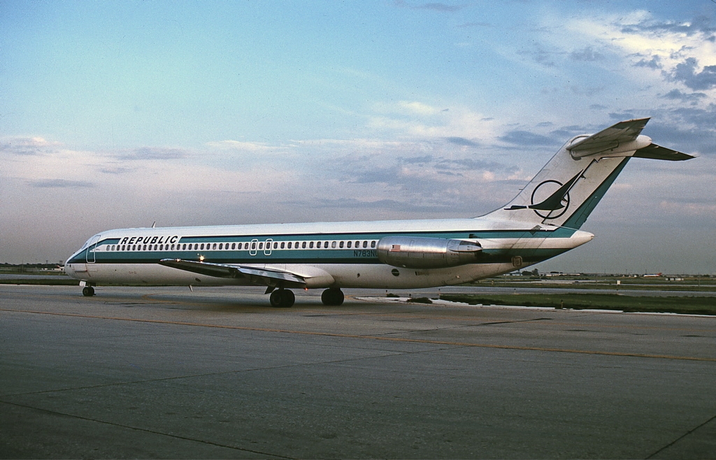 	Republic Airlines